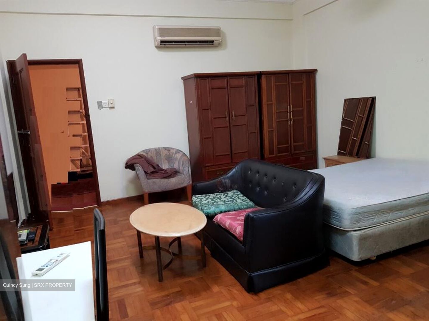 Onan Road (D15), Terrace #422559621